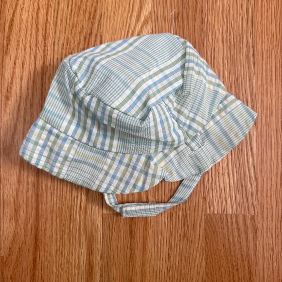 Baby Essentials Baby Boy Easter One Piece Outfit & Matching Hat w/Chin Strap - Picture 4 of 8